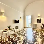 Residenza Garibaldi 펜션 모노폴리